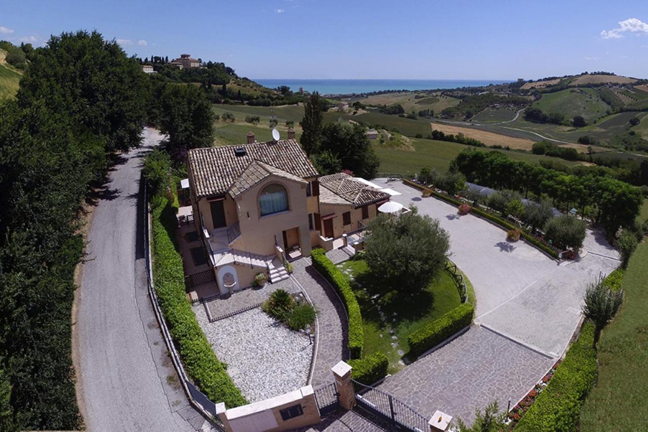 La Casa Di Carla Aparthotel Fermo Exterior photo